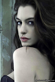Anne Hathaway VIII