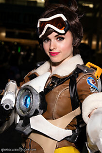 Amouranth - Tracer