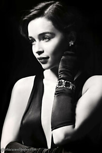 Emilia Clarke XVII