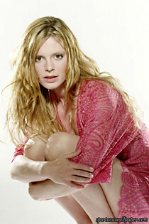 Emilia Fox
