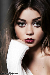 September 2015 - Sarah Hyland