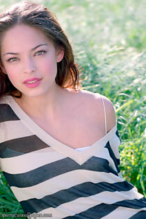 Kristin Kreuk VI