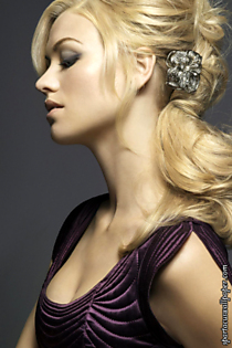 Yvonne Strahovski II