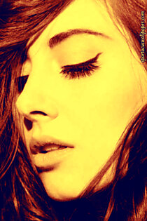 August 2015 - Alison Brie