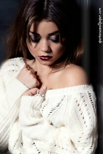 September 2015 - Sarah Hyland