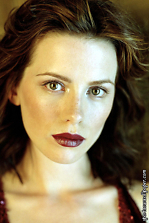 Kate Beckinsale V