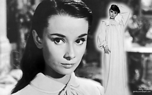 Audrey Hepburn IX