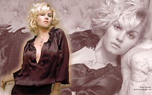 Elisha Cuthbert IX