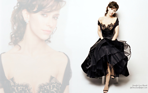 Jennifer Love Hewitt XLI