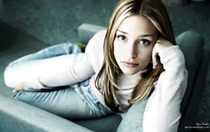 Piper Perabo II