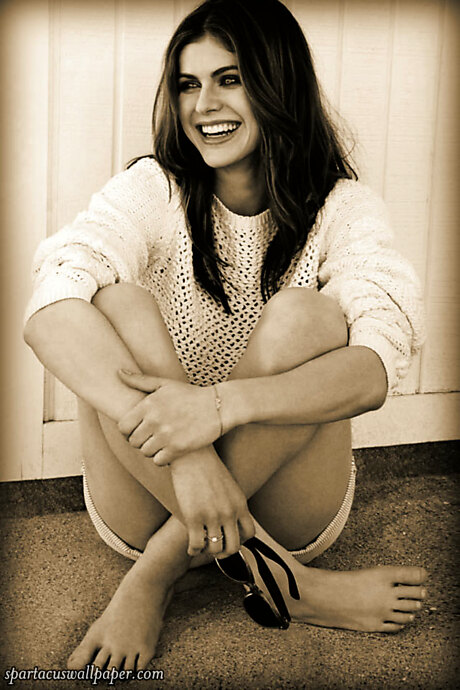 Alexandra Daddario VI