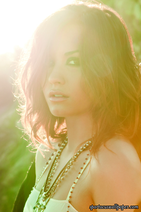 August 2012 - Demi Lovato