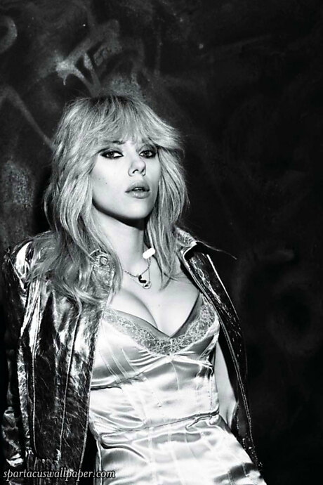 Scarlett Johansson X