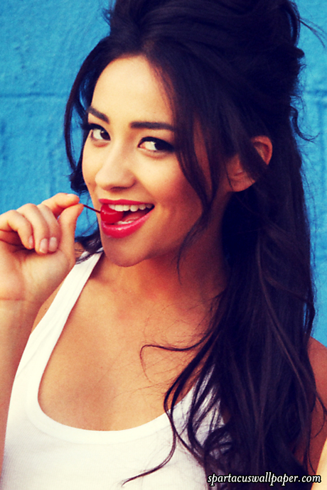 Shay Mitchell