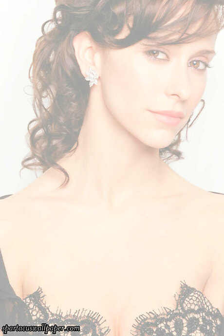 Jennifer Love Hewitt XLI
