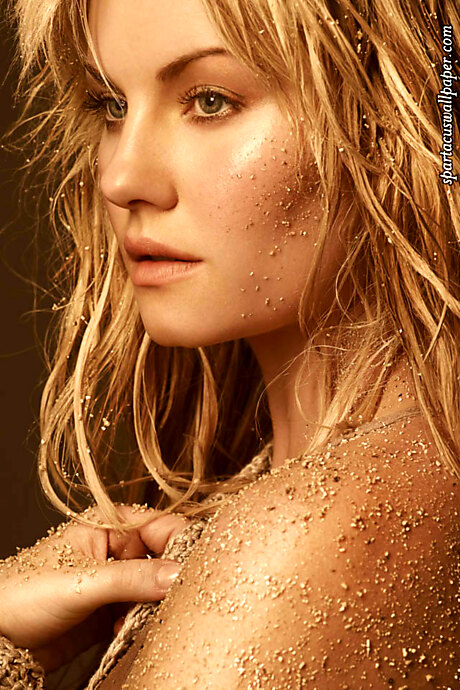 Elisha Cuthbert XVIII