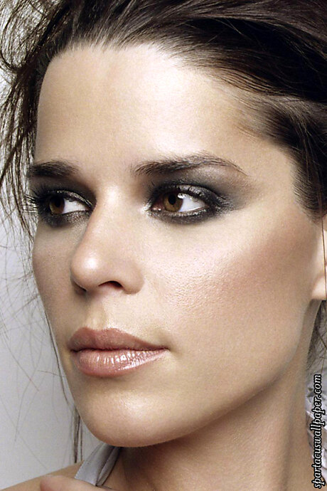 Neve Campbell