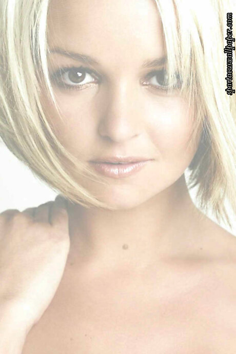 Jennifer Ellison IV