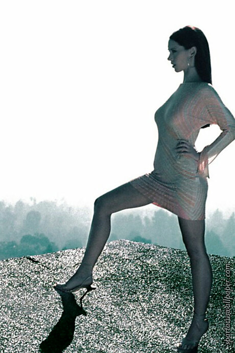 January 2014 - Jennifer Love Hewitt