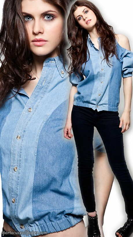 Alexandra Daddario IV