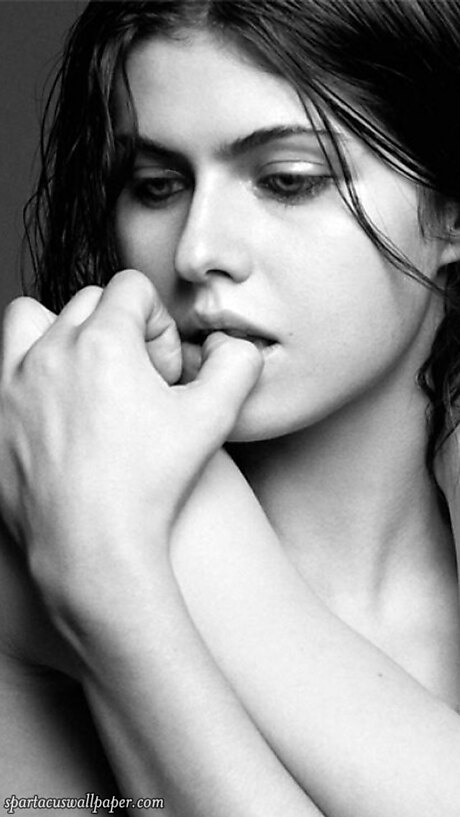 Alexandra Daddario IX