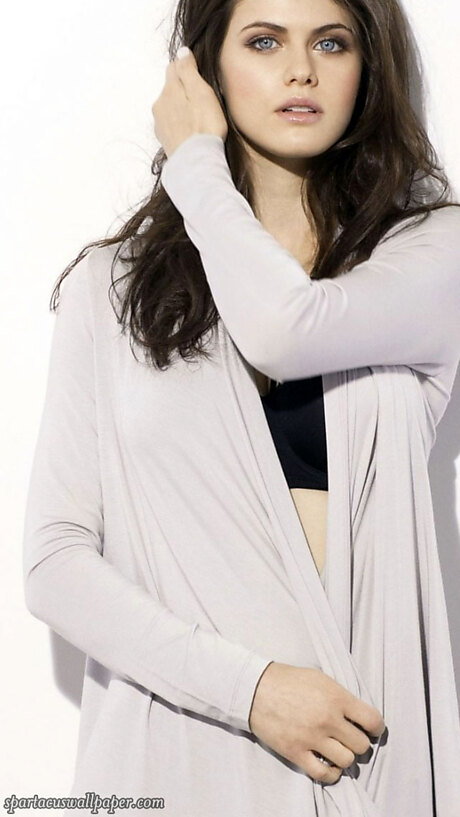 Alexandra Daddario X