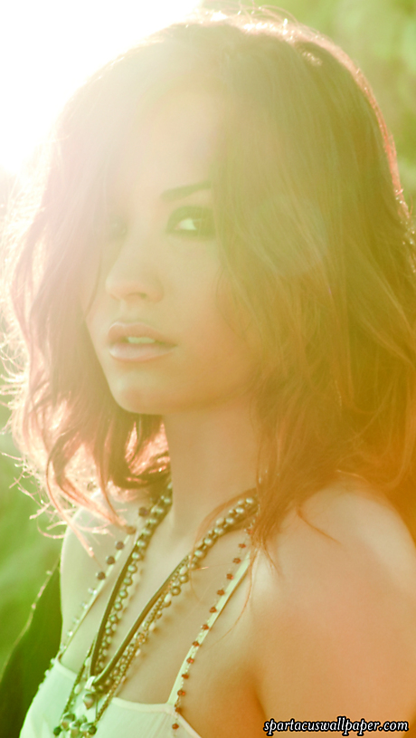 August 2012 - Demi Lovato