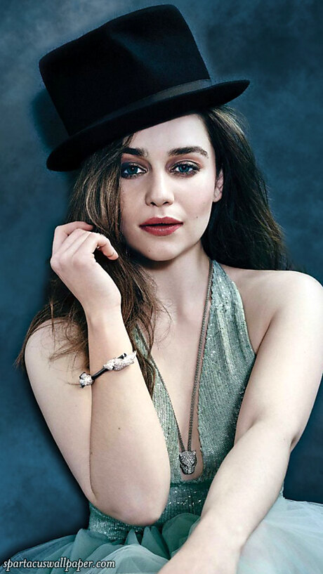 Emilia Clarke XIX