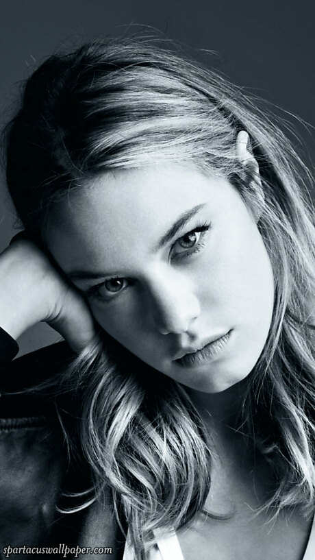 Camille Rowe II