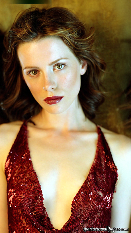 Kate Beckinsale V