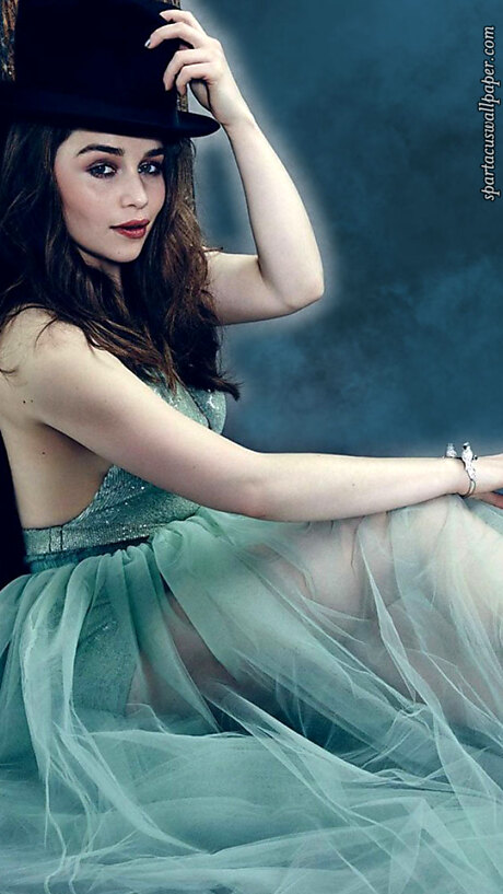 Emilia Clarke XIX