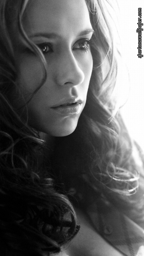 September 2014 - Jennifer Love Hewitt