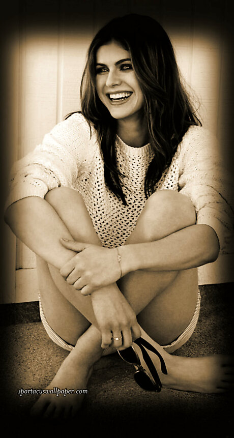 Alexandra Daddario VI