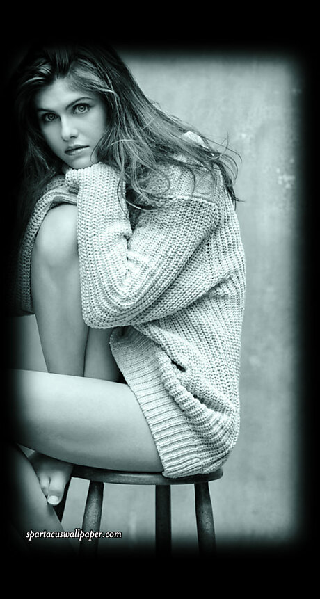 Alexandra Daddario XI