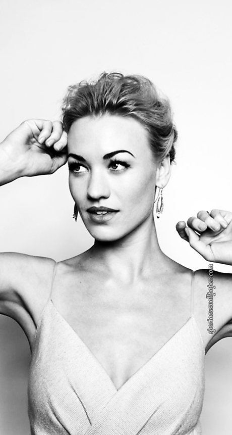 Yvonne Strahovski IV
