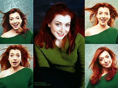 Alyson Hannigan - Christmas 2007