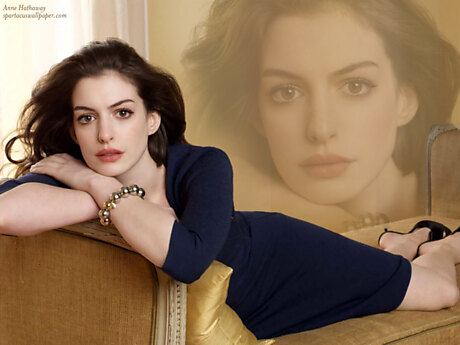 Anne Hathaway X