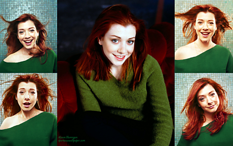 Alyson Hannigan - Christmas 2007