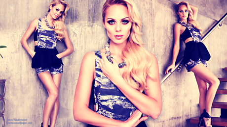 Laura Vandervoort V