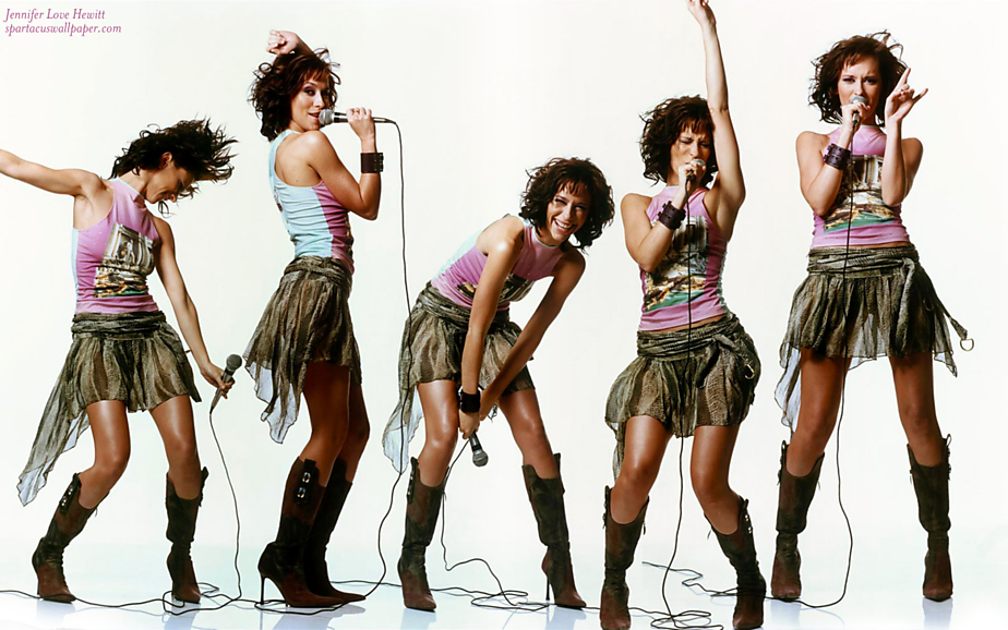 Jennifer Love Hewitt XL