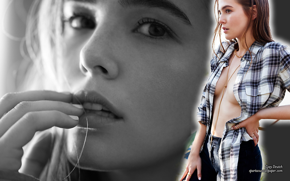 Zoey Deutch V